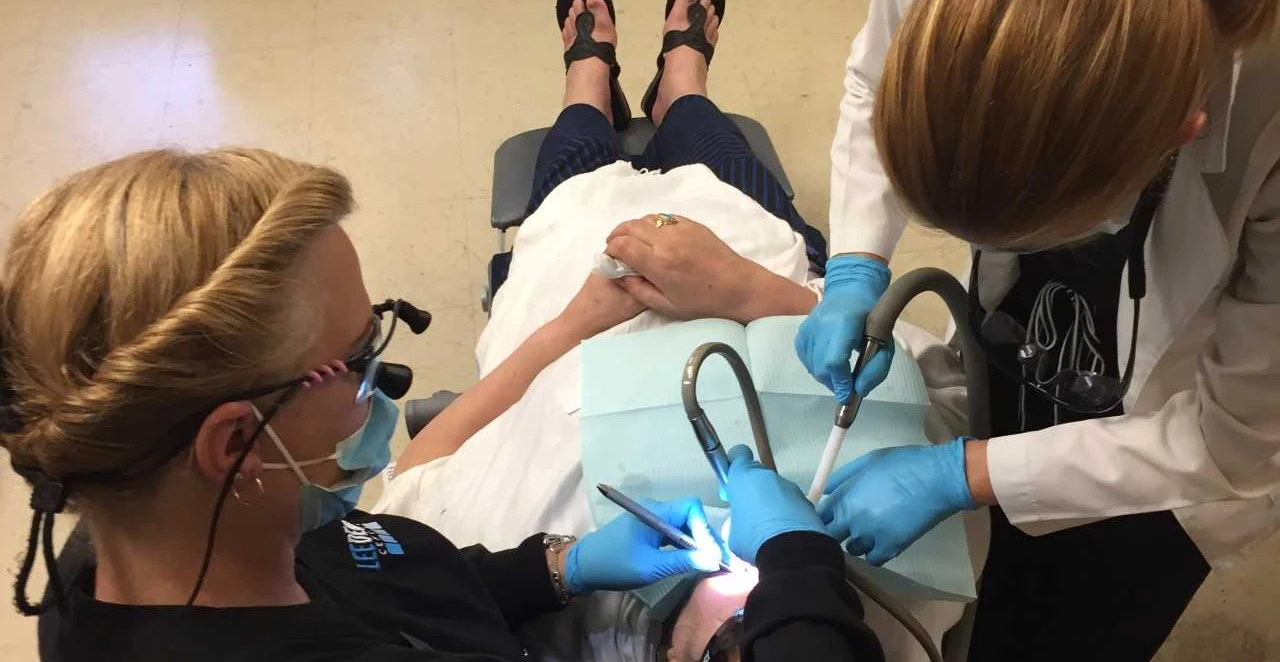 c12cca_da515c5ee5f94081b4a0791e89729e60~mv2_d_1280_1280_s_2